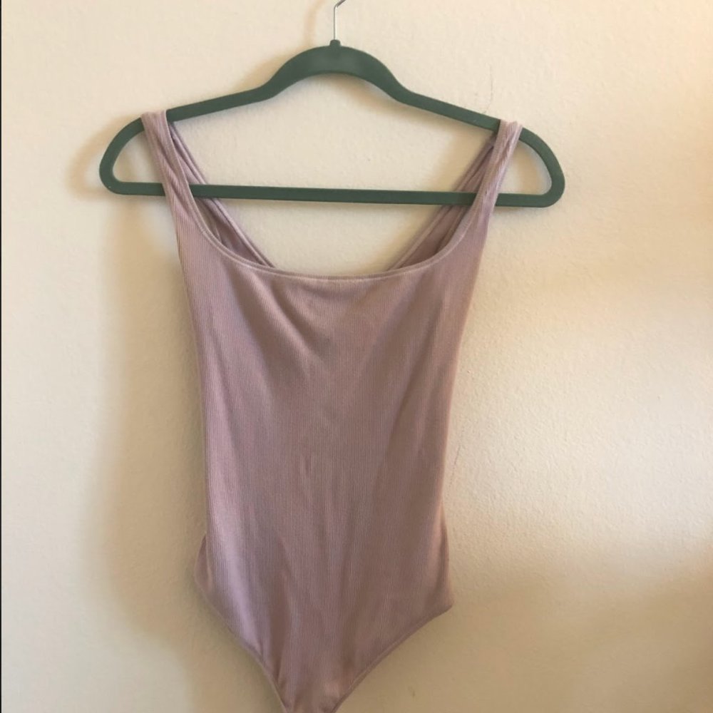 SKIMS Sqaure Neck Body Suit